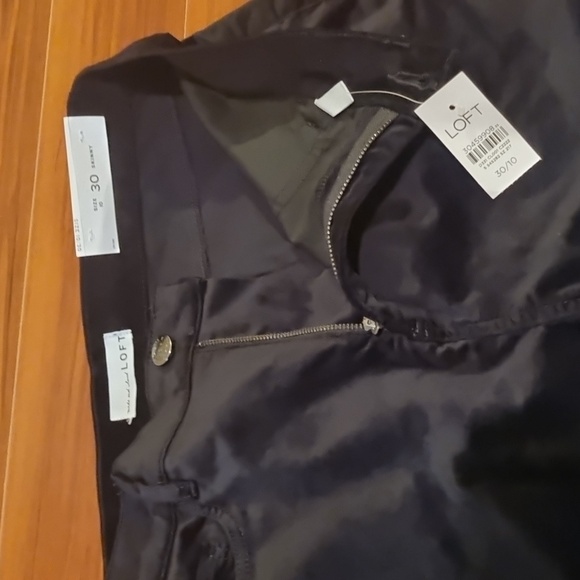 LOFT High Rise Skinny Velvet Pant Black Size 10/30R - Picture 8 of 15